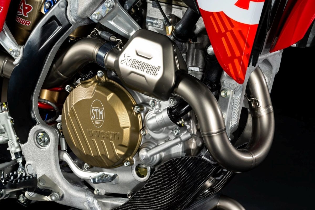 Ducati Desmo450 MX Factory 2025